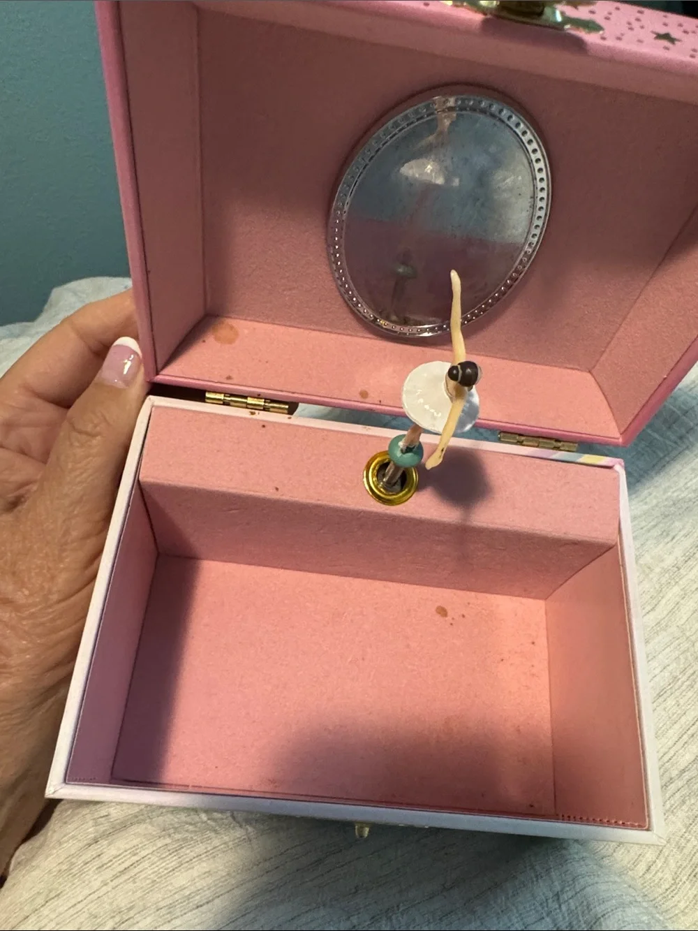 Girls' Pink Swan Music Jewelry Box with Gold Accents
